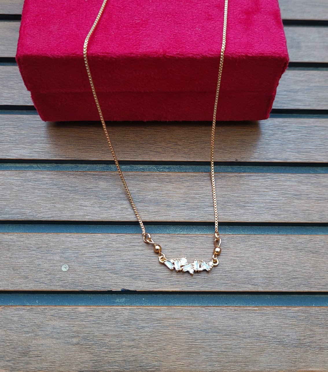 Tarnished necklace on sale