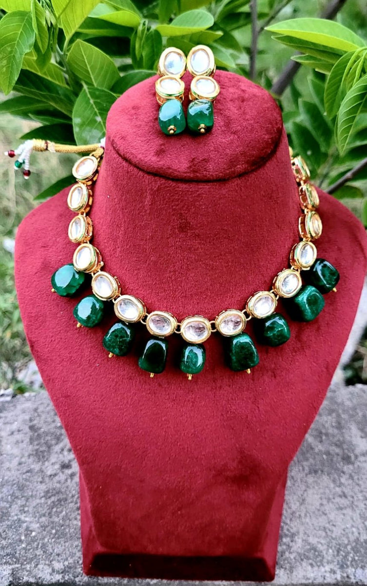 Single line on sale kundan necklace