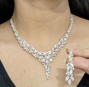 Glamorous White Diamond Necklace set