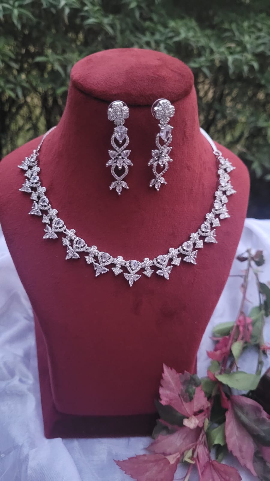 White Zirconia Diamond Necklace set