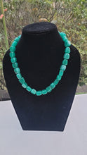 Load image into Gallery viewer, Natural Emerald Green Quartz Necklace set