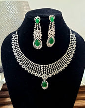 Load image into Gallery viewer, Elly Green Zirconia Diamond Necklace set