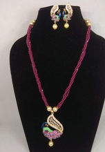 Load image into Gallery viewer, Peacock Pendant Beaded Diamond Necklace Set