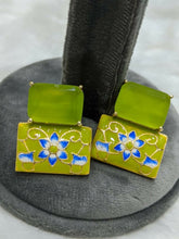 Load image into Gallery viewer, Classy Stone Studs Earrings